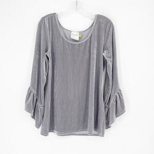Lysse Bell Sleeve Velvet Top Size Small
